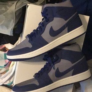 Women’s Air Jordan Mid